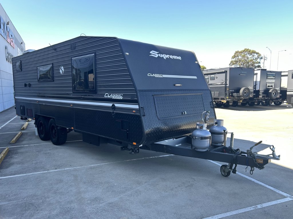 USED 2023 SUPREME CLASSIC TOURER CARAVAN 2 AXLE