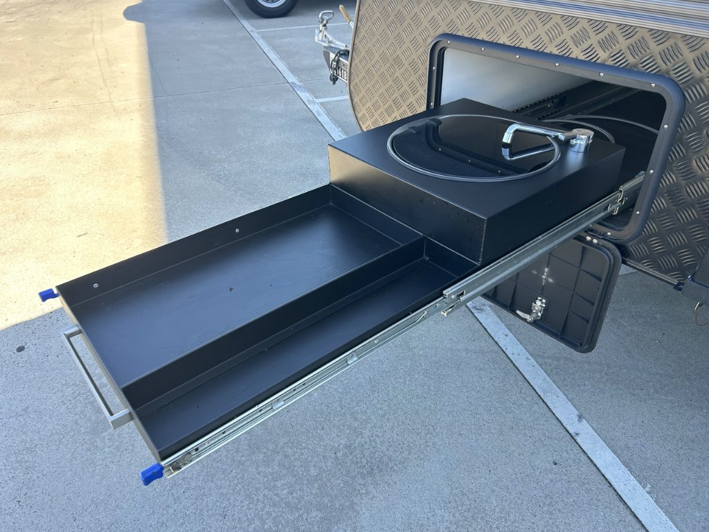 USED 2023 SUPREME CLASSIC TOURER CARAVAN 2 AXLE