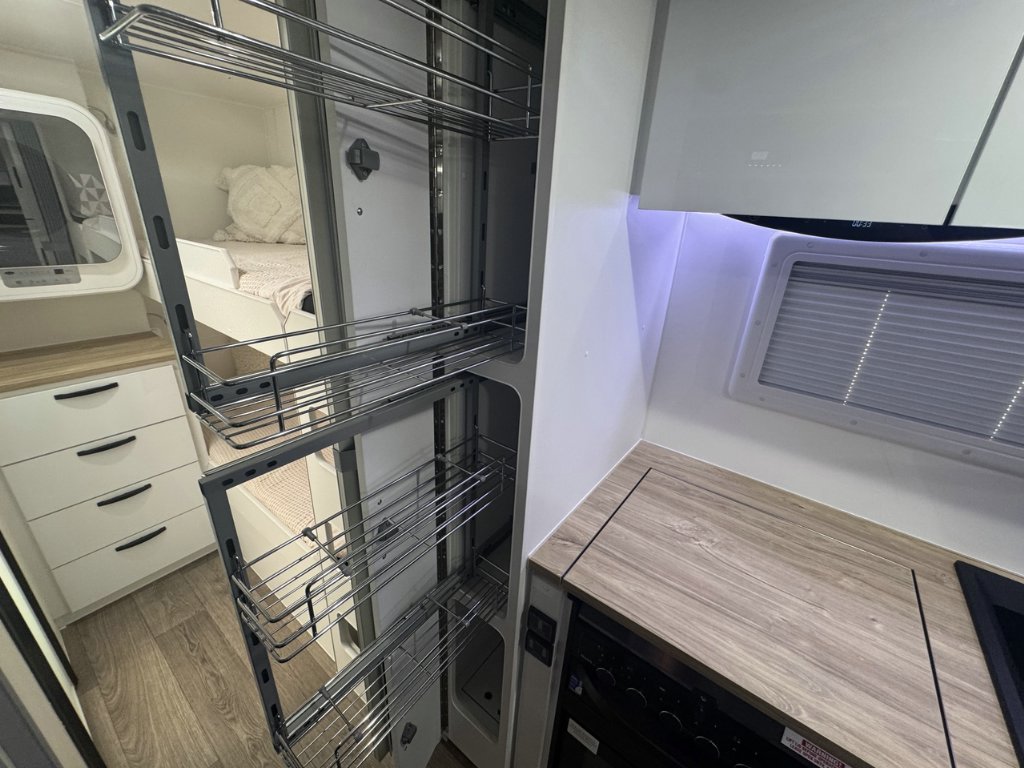 NEW 2026 LEADER CARAVANS GOLD LE CARAVAN 2 AXLE