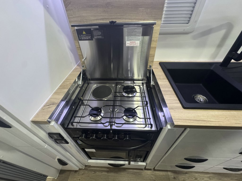 NEW 2026 LEADER CARAVANS GOLD LE CARAVAN 2 AXLE