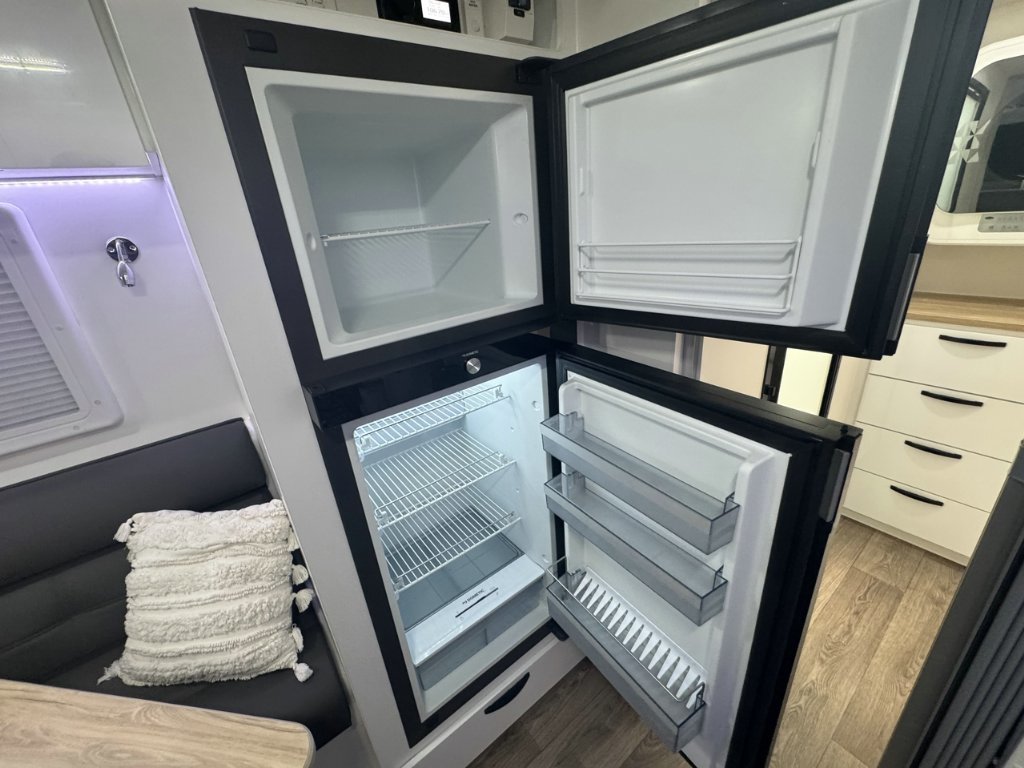 NEW 2026 LEADER CARAVANS GOLD LE CARAVAN 2 AXLE