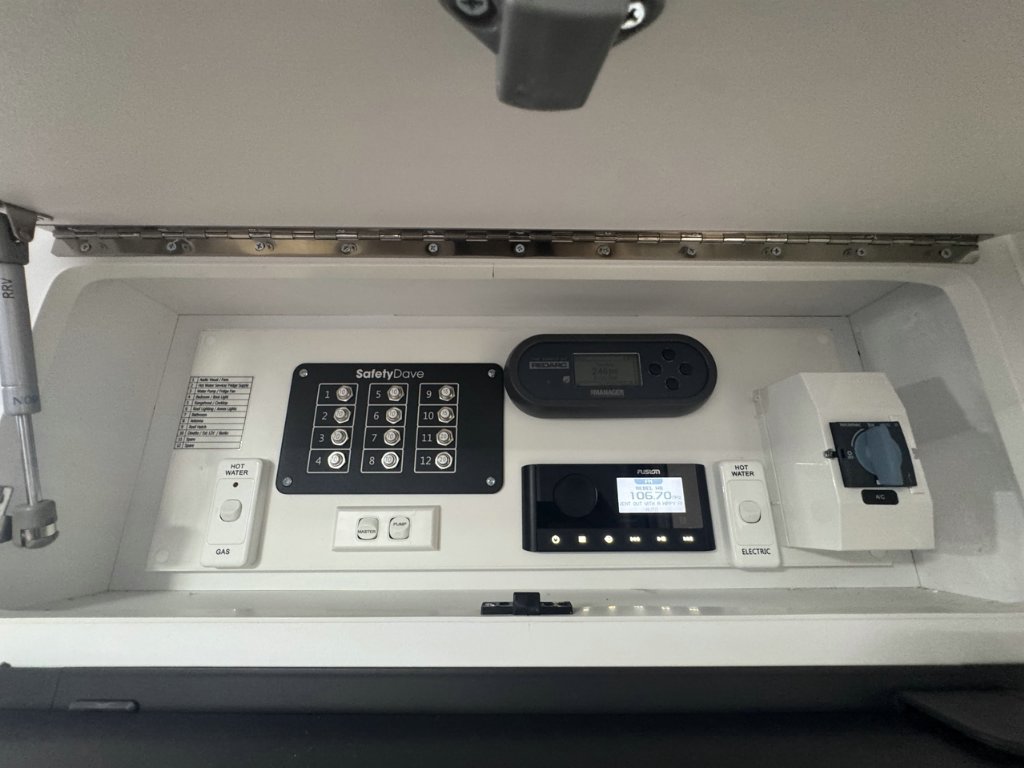 NEW 2026 LEADER CARAVANS GOLD LE CARAVAN 2 AXLE