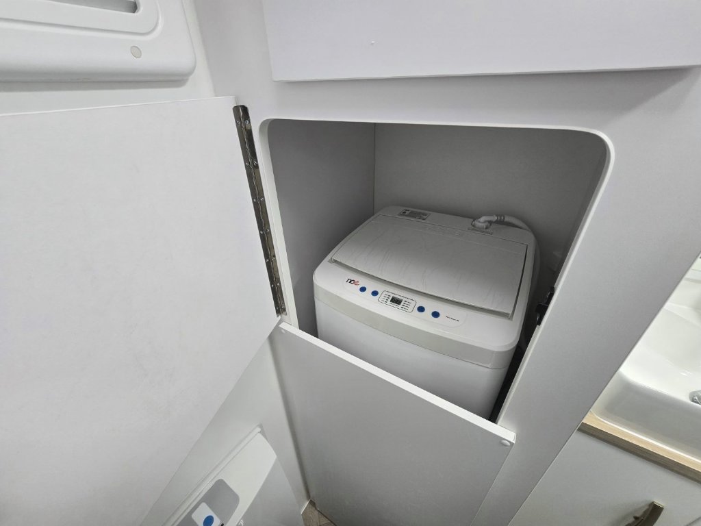 NEW 2025 SUPREME TERRITORY CARAVAN 2 AXLE