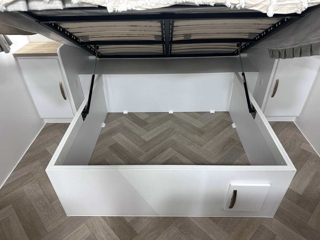 NEW 2025 SUPREME TERRITORY CARAVAN 2 AXLE