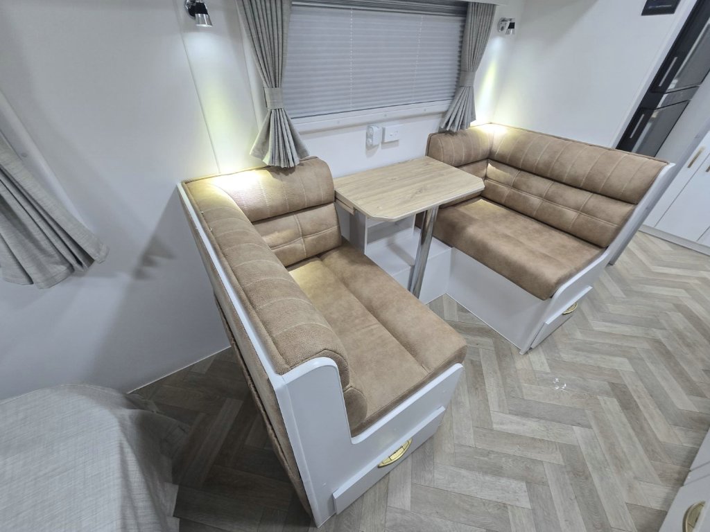 NEW 2025 SUPREME TERRITORY CARAVAN 2 AXLE