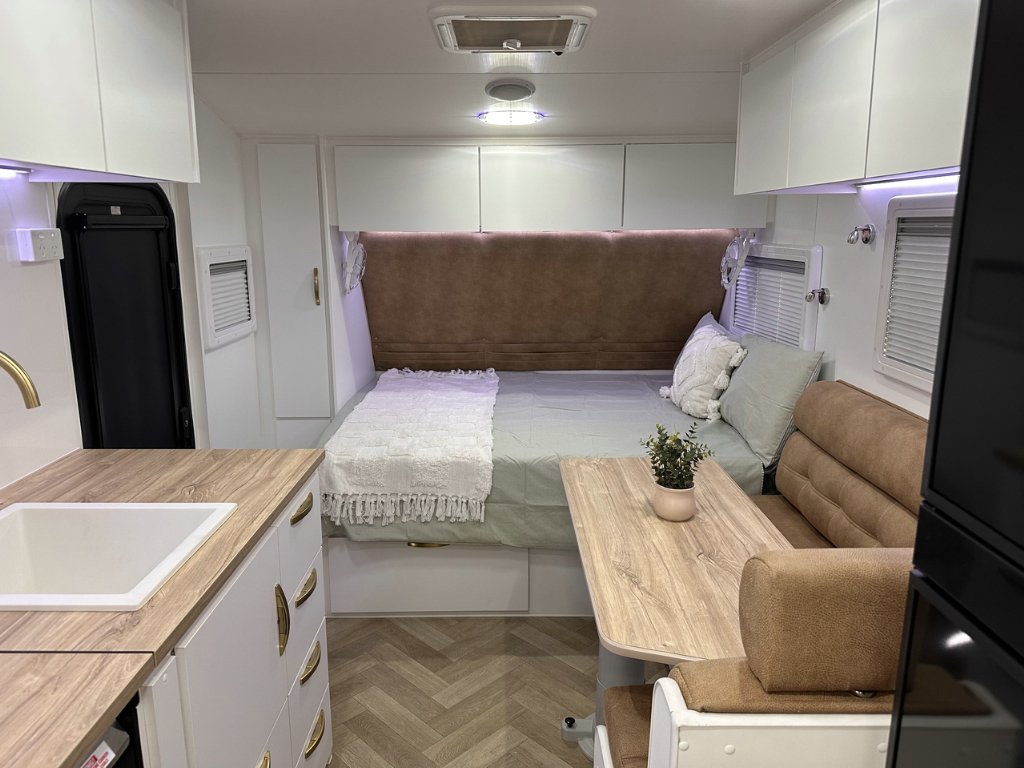 NEW 2026 LEADER CARAVANS GOLD LE CARAVAN 2 AXLE