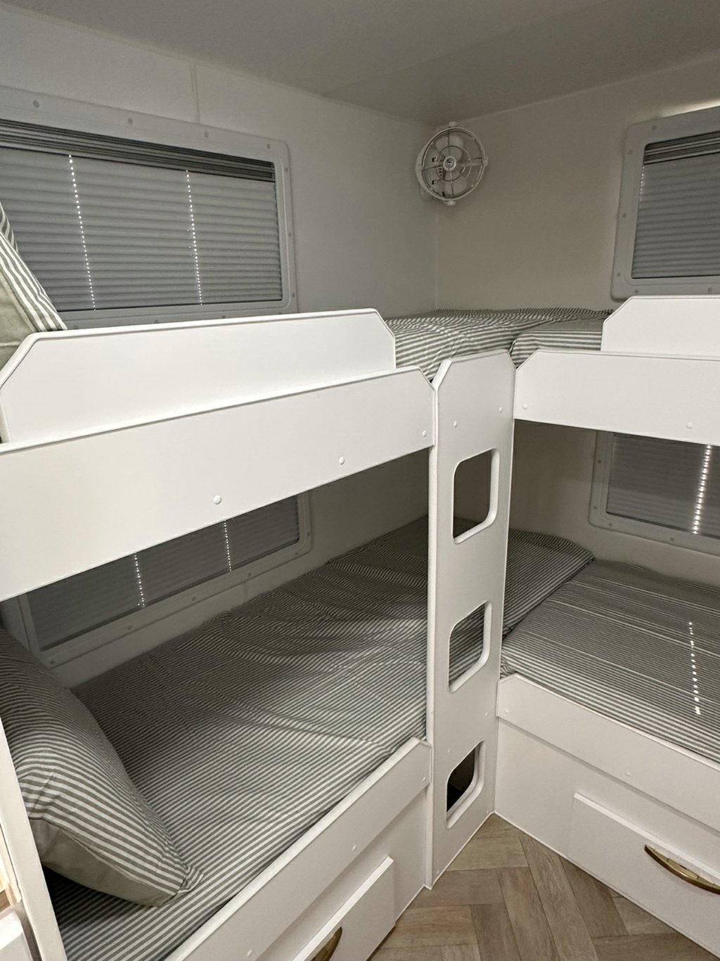 NEW 2026 LEADER CARAVANS GOLD LE CARAVAN 2 AXLE