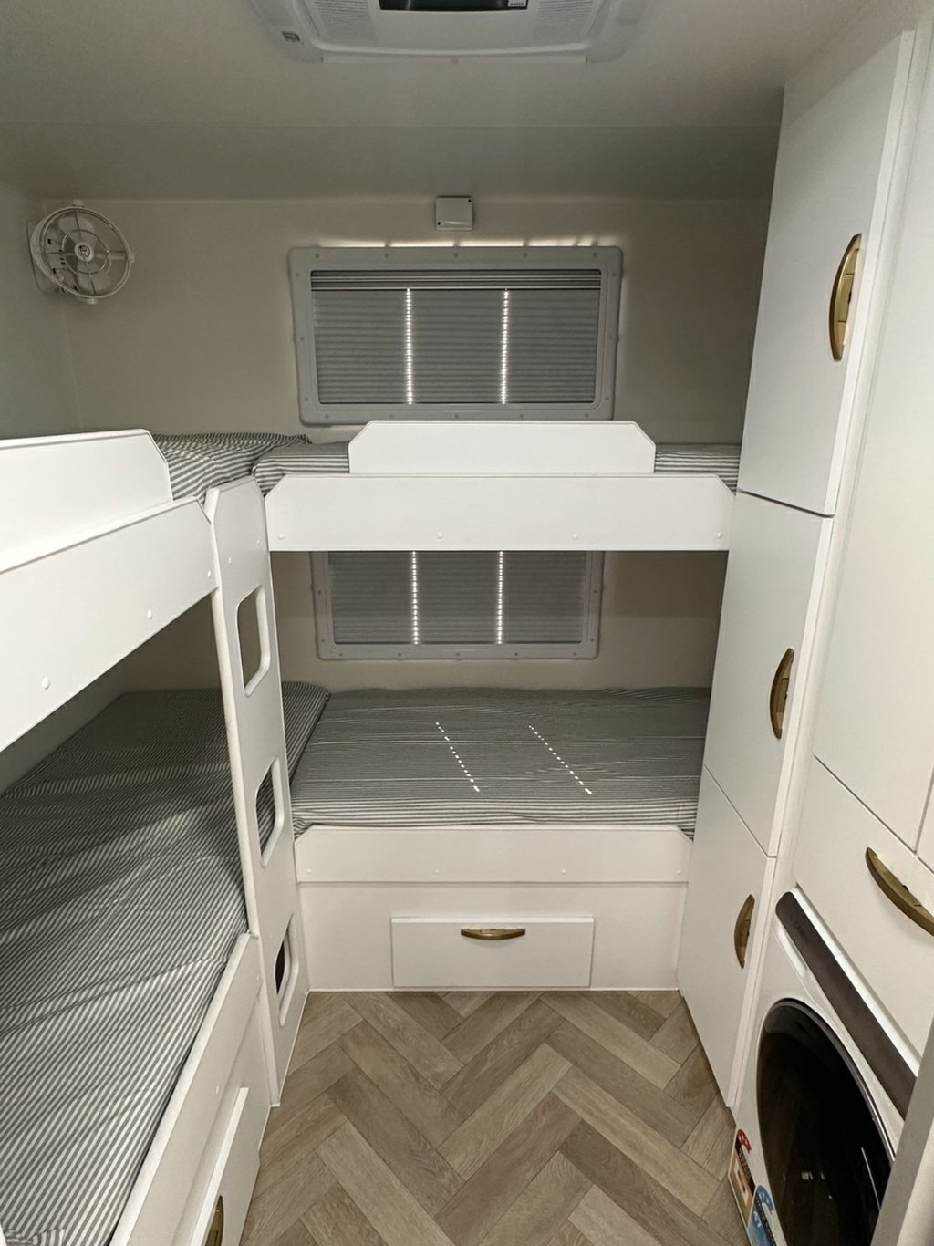 NEW 2026 LEADER CARAVANS GOLD LE CARAVAN 2 AXLE