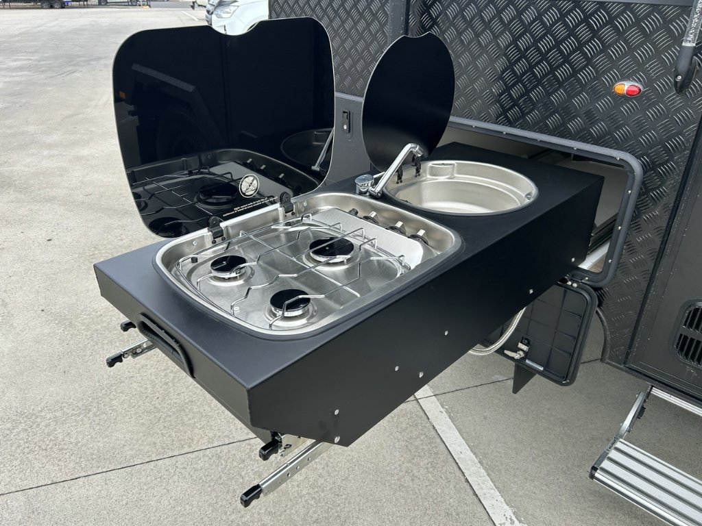 NEW 2025 SUPREME TERRITORY HYBRID CARAVAN 1 AXLE