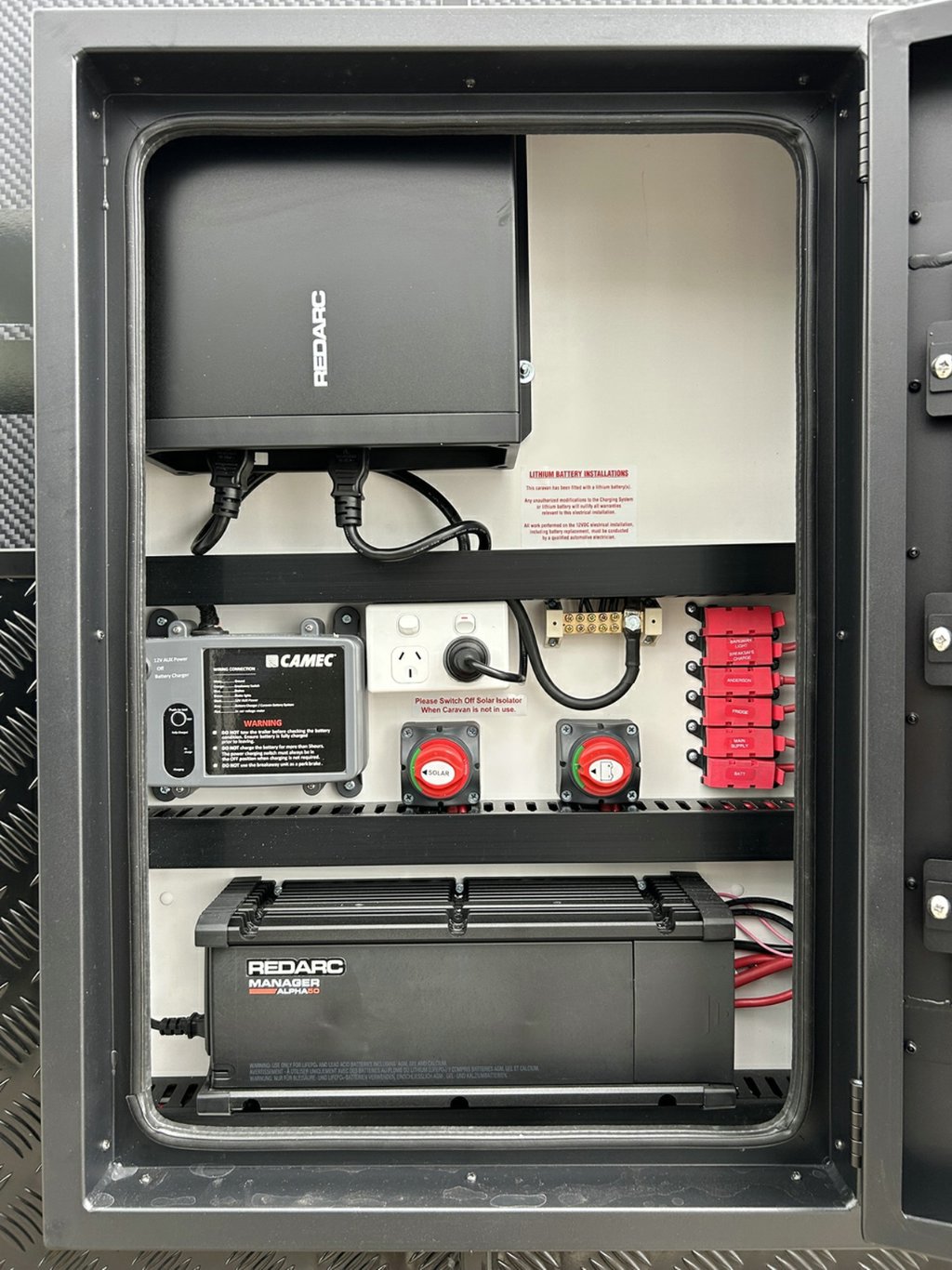 NEW 2026 LEADER CARAVANS GOLD LE DIRT ROADER CARAVAN 2 AXLE