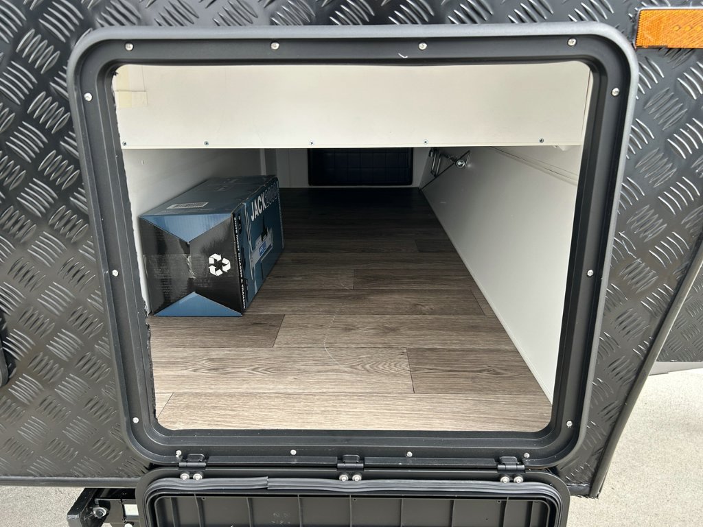 NEW 2026 LEADER CARAVANS GOLD LE DIRT ROADER CARAVAN 2 AXLE