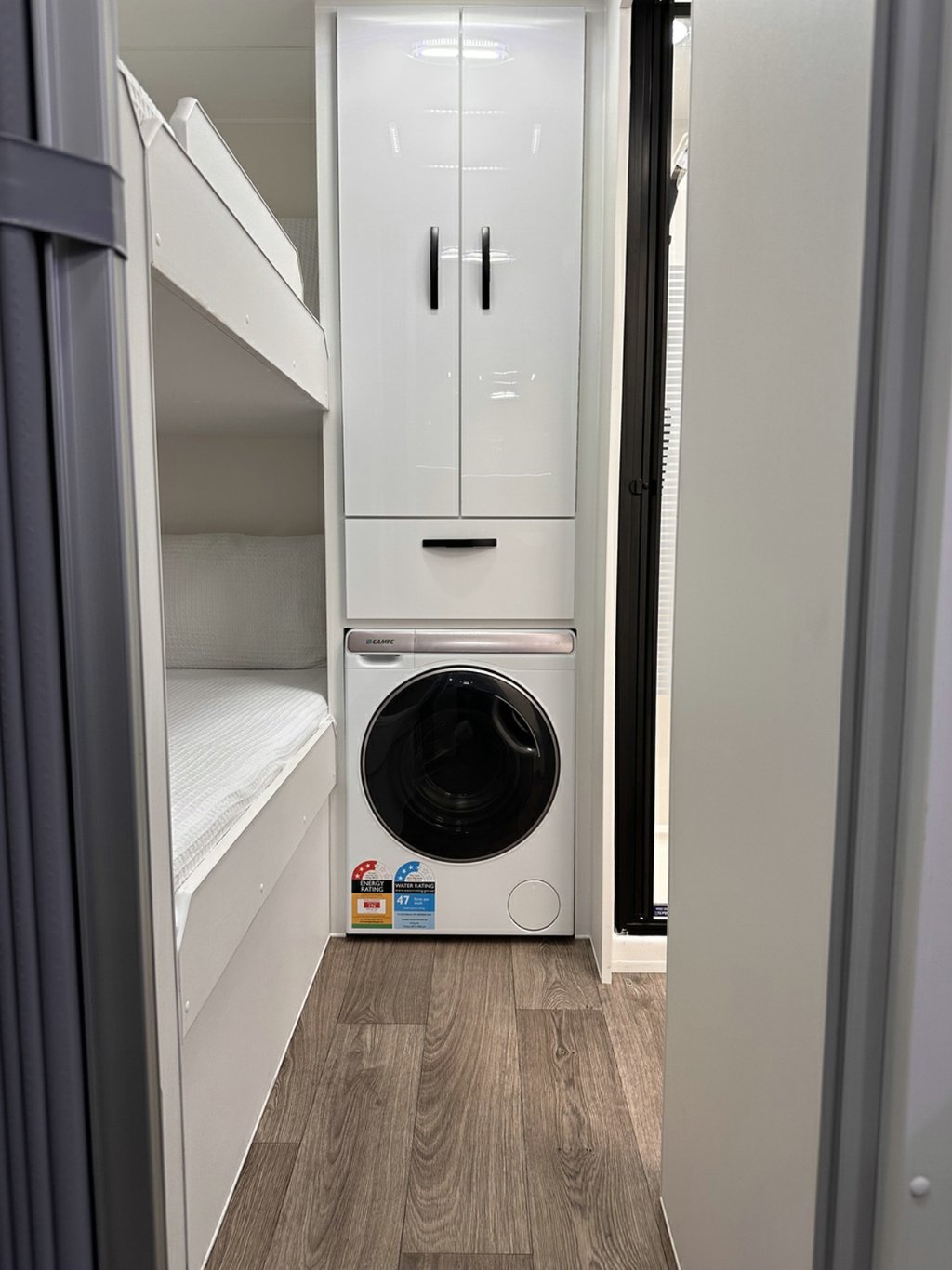 NEW 2026 LEADER CARAVANS GOLD LE DIRT ROADER CARAVAN 2 AXLE