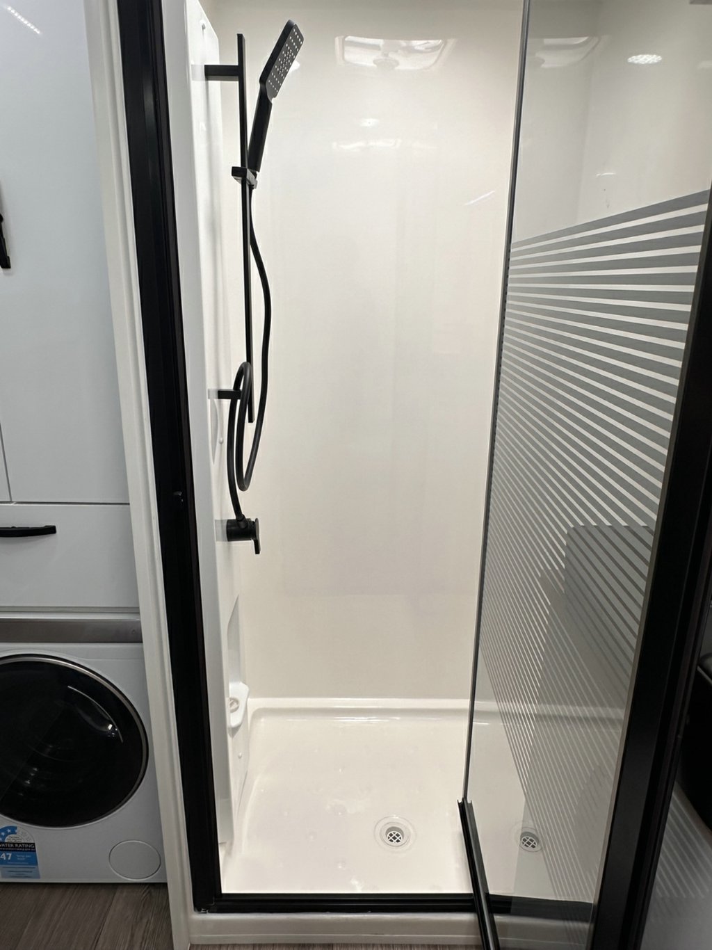 NEW 2026 LEADER CARAVANS GOLD LE DIRT ROADER CARAVAN 2 AXLE