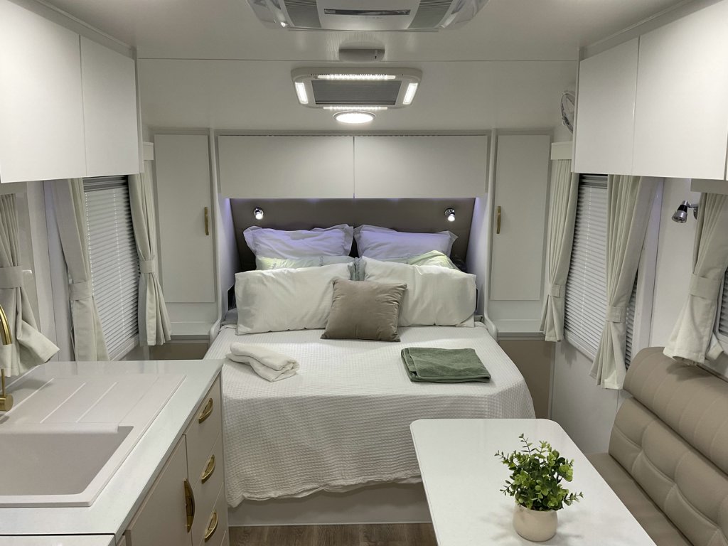 NEW 2026 SUPREME TERRITORY CARAVAN 1 AXLE