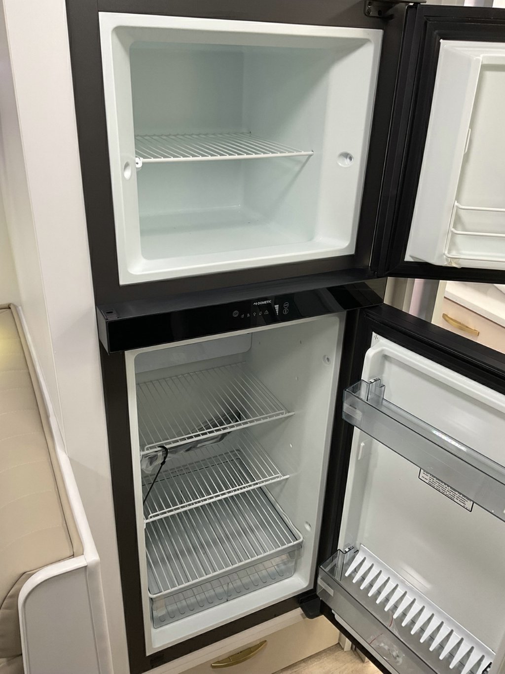 NEW 2026 SUPREME TERRITORY CARAVAN 1 AXLE