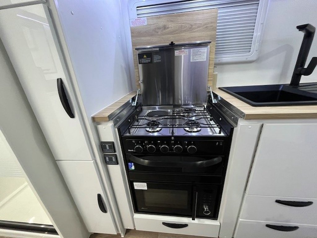 NEW 2026 LEADER CARAVANS GOLD LE CARAVAN 2 AXLE