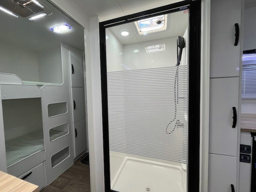 NEW 2026 LEADER CARAVANS GOLD LE CARAVAN 2 AXLE