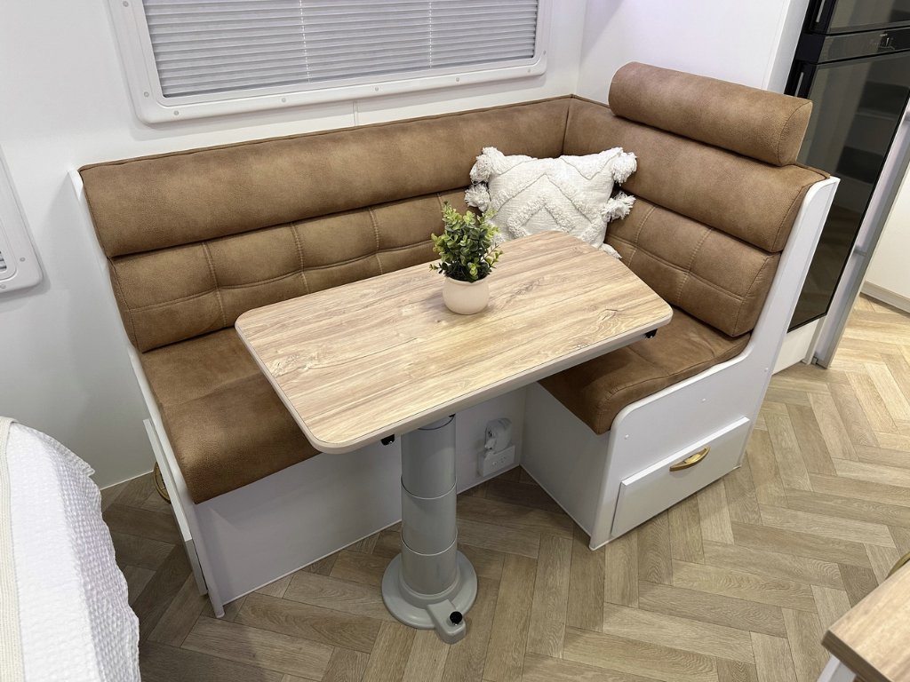 NEW 2026 LEADER CARAVANS GOLD LE CARAVAN 2 AXLE