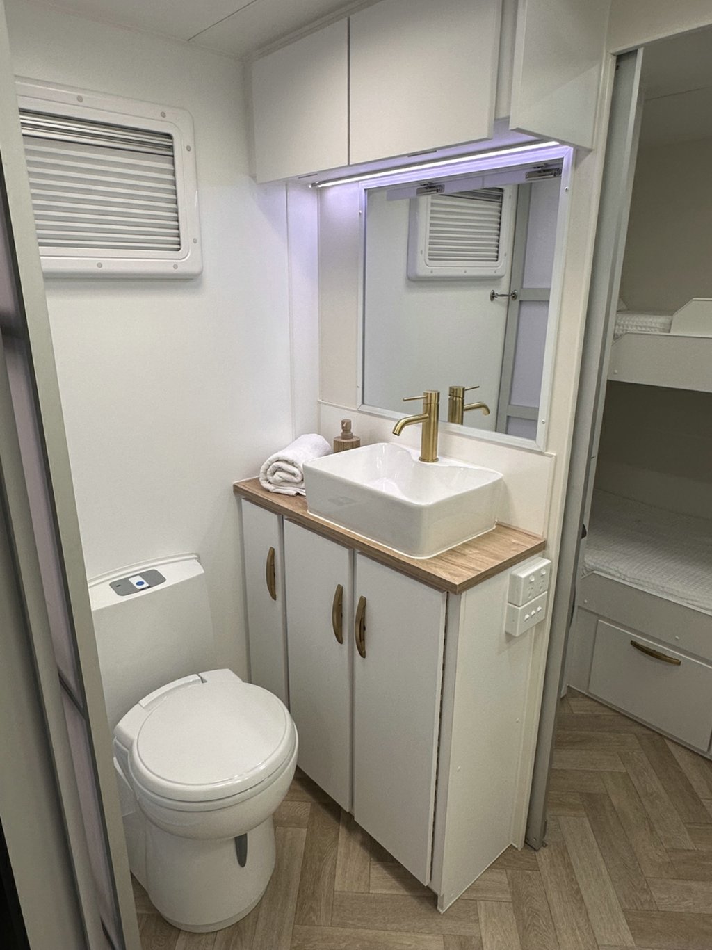 NEW 2026 LEADER CARAVANS GOLD LE CARAVAN 2 AXLE