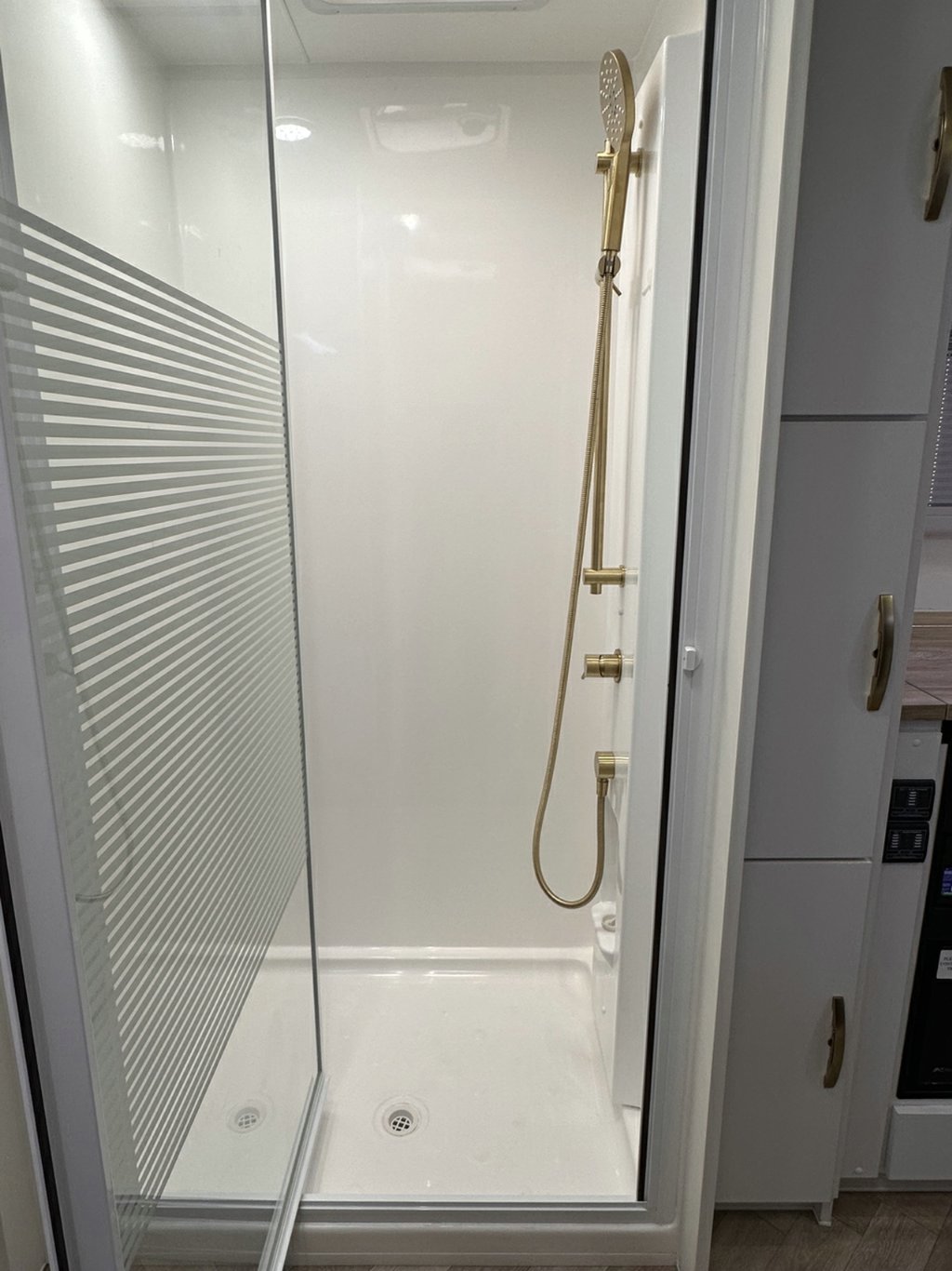 NEW 2026 LEADER CARAVANS GOLD LE CARAVAN 2 AXLE