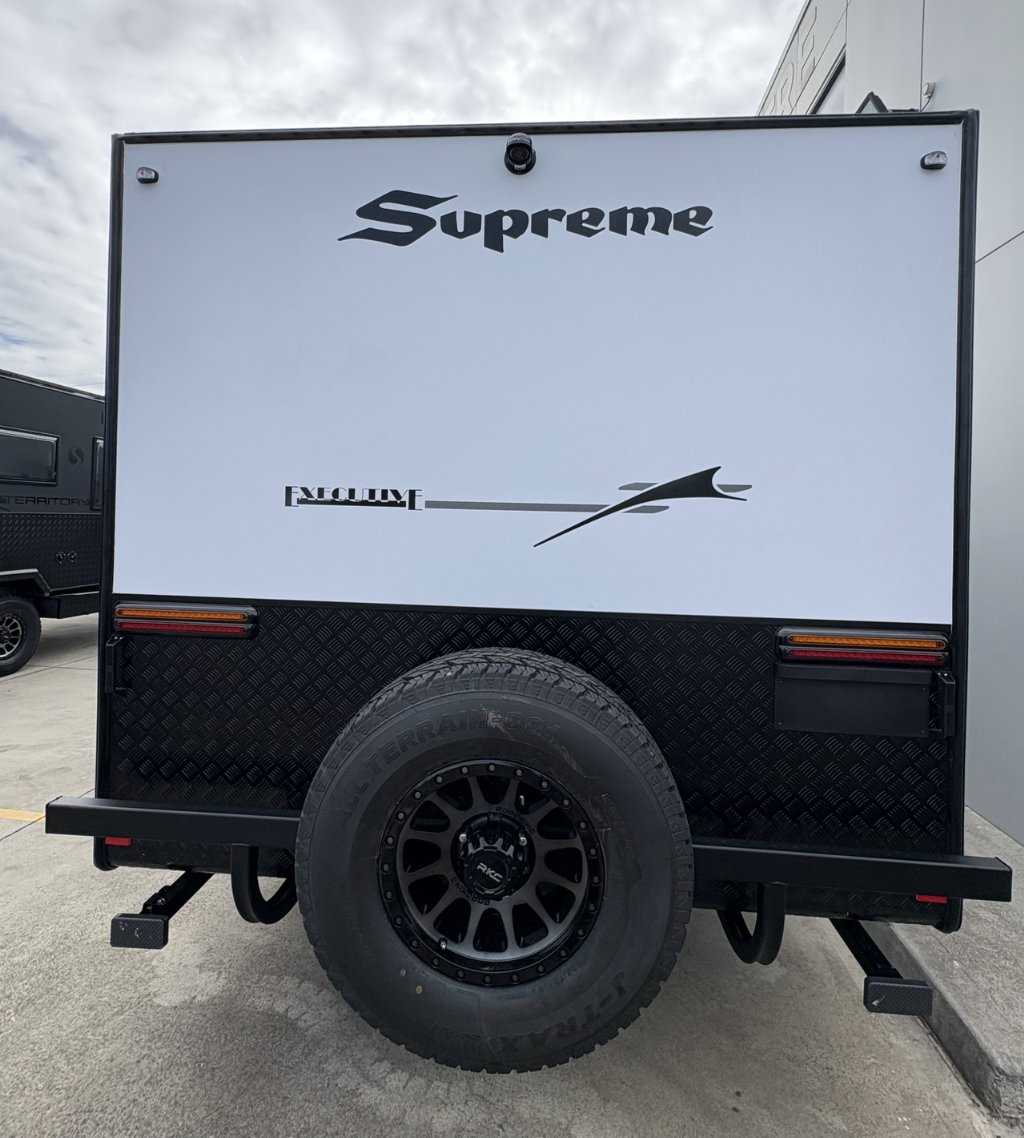 NEW 2026 SUPREME EXECUTIVE CARAVAN 2 AXLE
