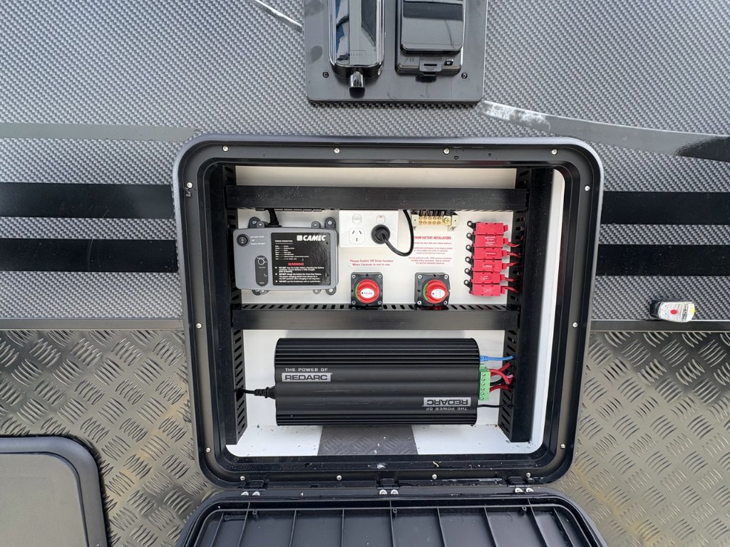 NEW 2026 SUPREME CLASSIC TOURER CARAVAN 2 AXLE