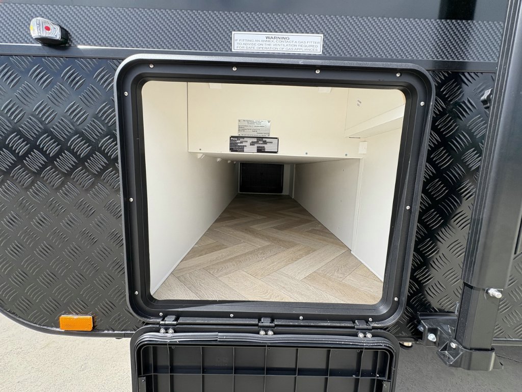 NEW 2026 SUPREME CLASSIC TOURER CARAVAN 2 AXLE