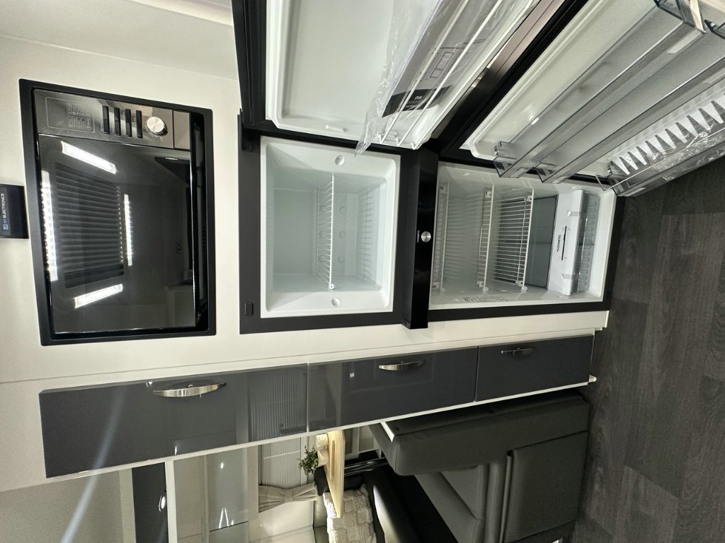 NEW 2025 SUPREME SPIRIT CARAVAN 2 AXLE