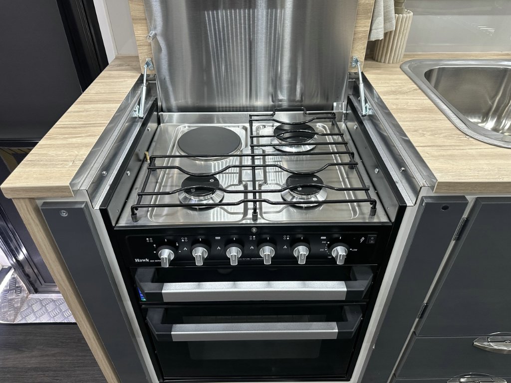 NEW 2025 SUPREME SPIRIT CARAVAN 2 AXLE