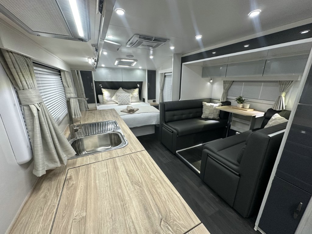 NEW 2025 SUPREME SPIRIT CARAVAN 2 AXLE