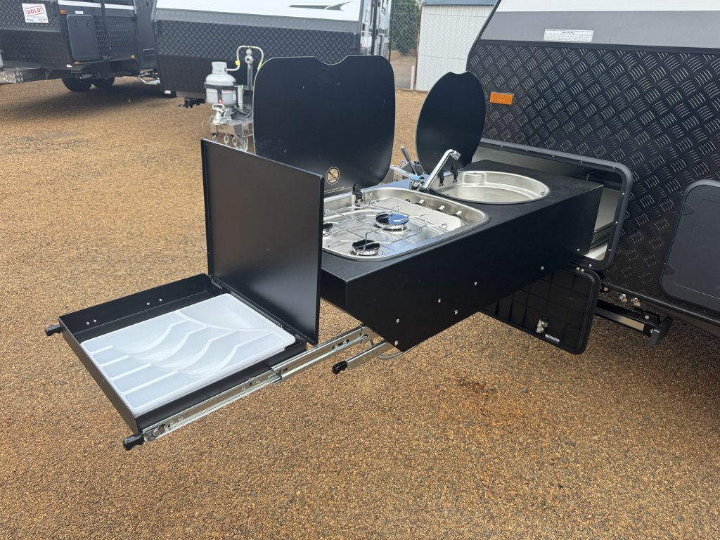 NEW 2026 LEADER CARAVANS GOLD LE DIRT ROADER CARAVAN 2 AXLE