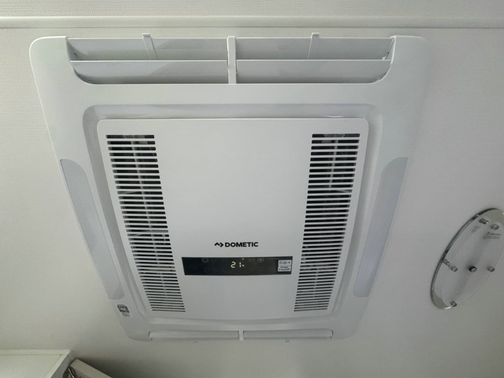 NEW 2026 LEADER CARAVANS GOLD LE DIRT ROADER CARAVAN 2 AXLE