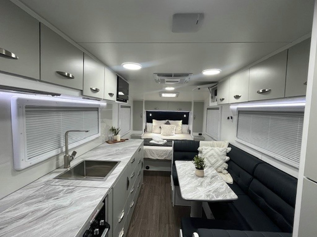 NEW 2025 SUPREME TERRITORY CARAVAN 2 AXLE