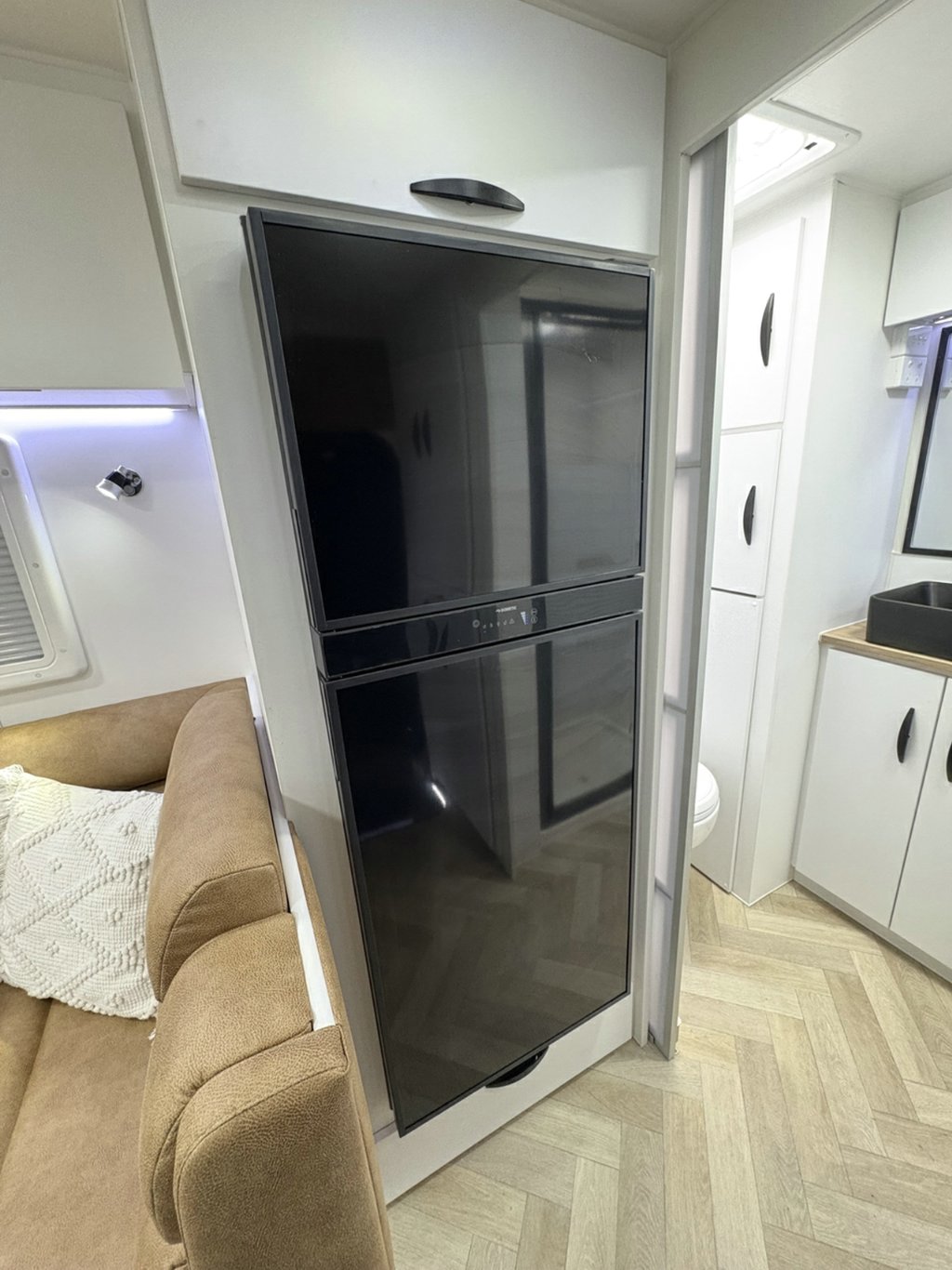 NEW 2026 SUPREME CLASSIC TOURER 20K SERIES CARAVAN 2 AXLE