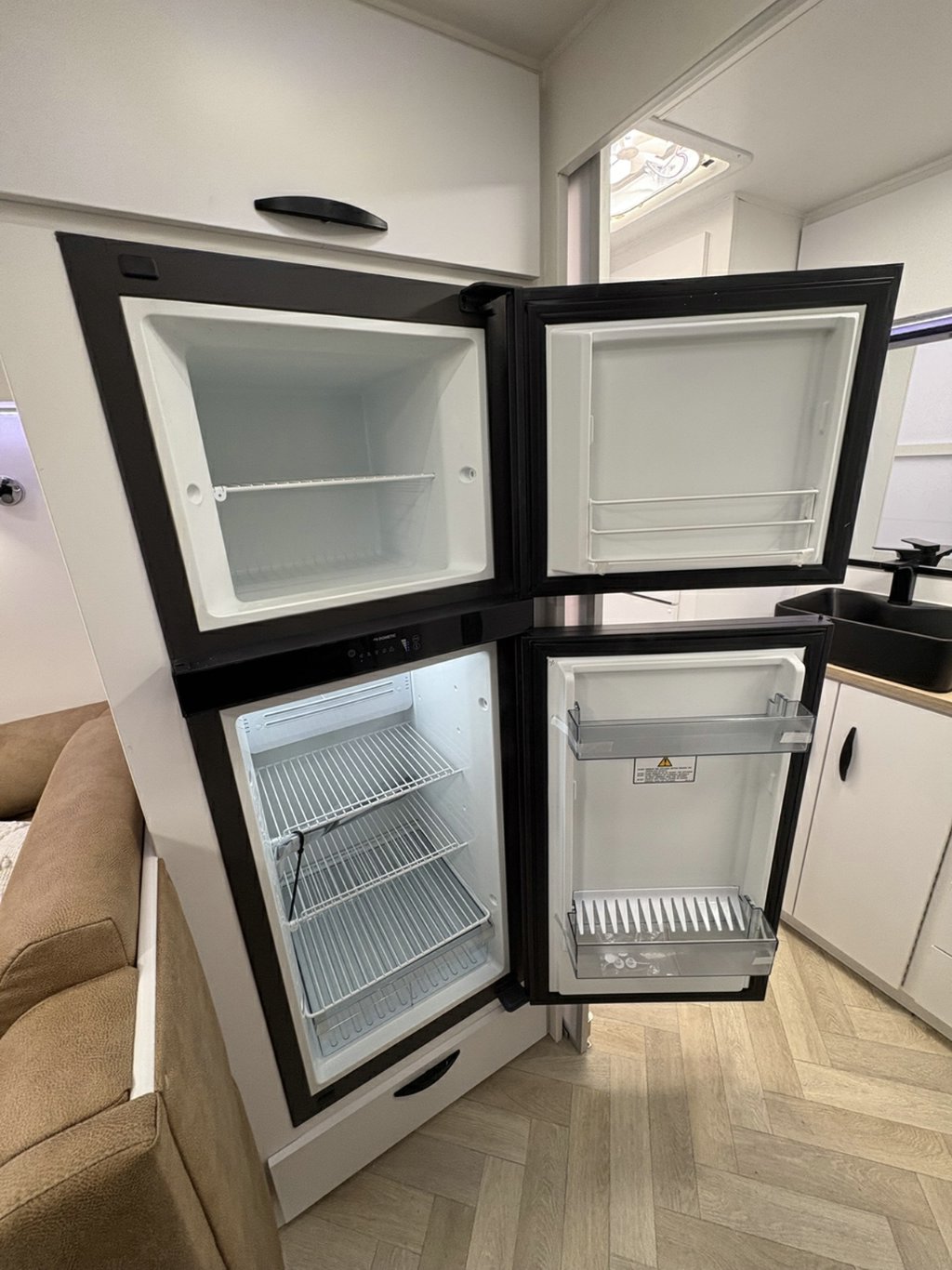 NEW 2026 SUPREME CLASSIC TOURER 20K SERIES CARAVAN 2 AXLE