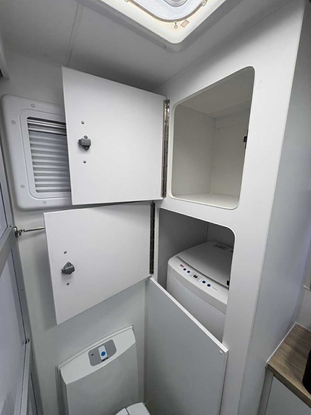 NEW 2026 SUPREME CLASSIC TOURER 20K SERIES CARAVAN 2 AXLE