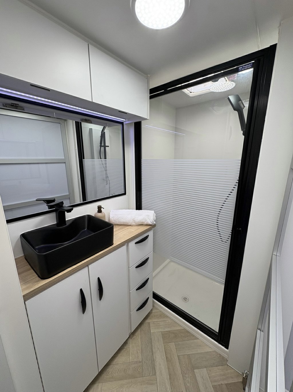 NEW 2026 SUPREME CLASSIC TOURER 20K SERIES CARAVAN 2 AXLE