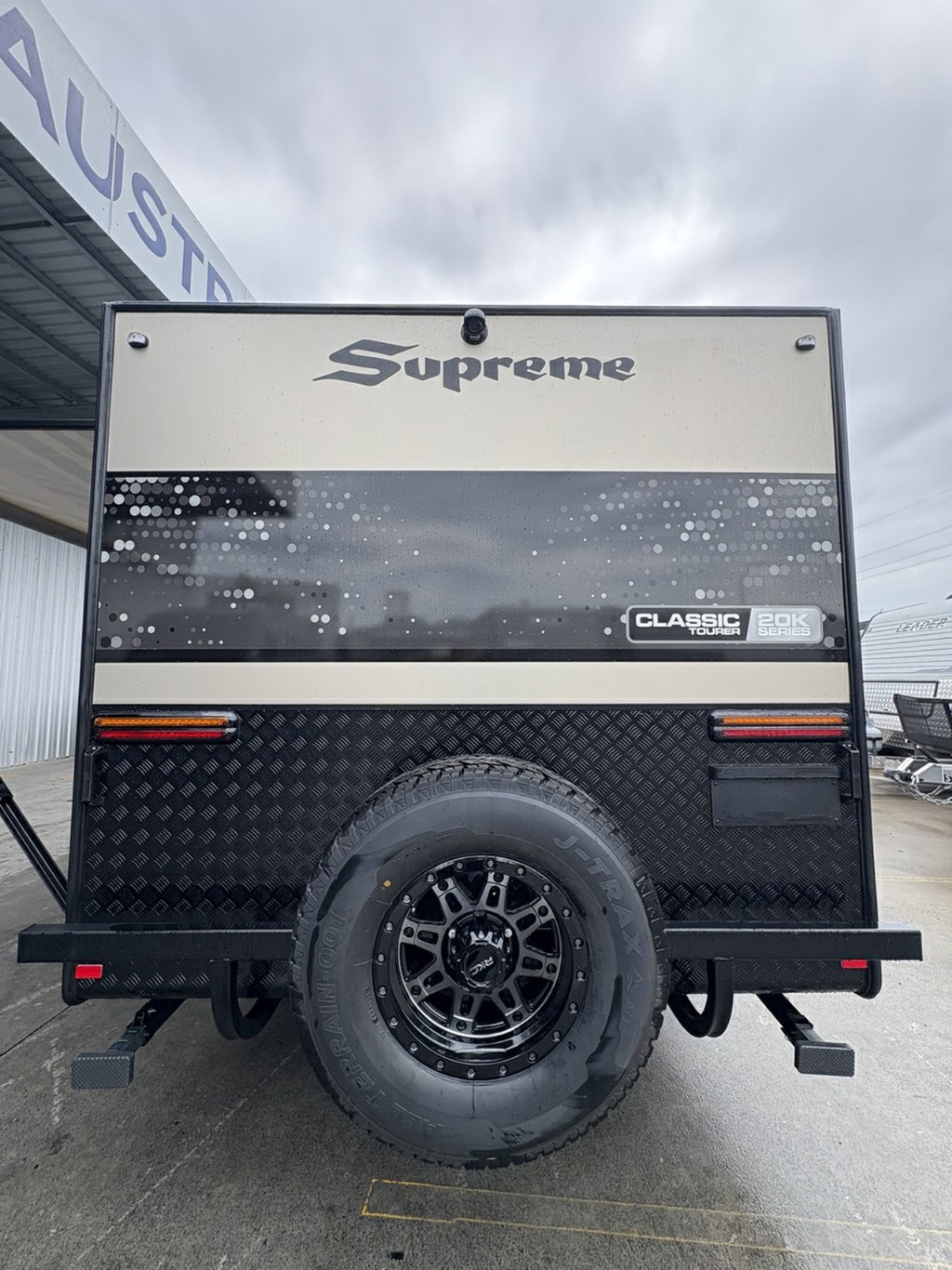 NEW 2026 SUPREME CLASSIC TOURER 20K SERIES CARAVAN 2 AXLE