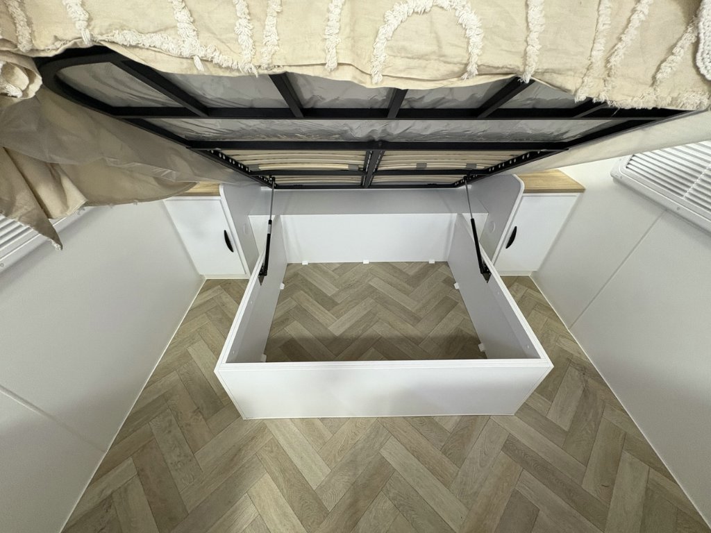 NEW 2026 SUPREME CLASSIC TOURER 20K SERIES CARAVAN 2 AXLE