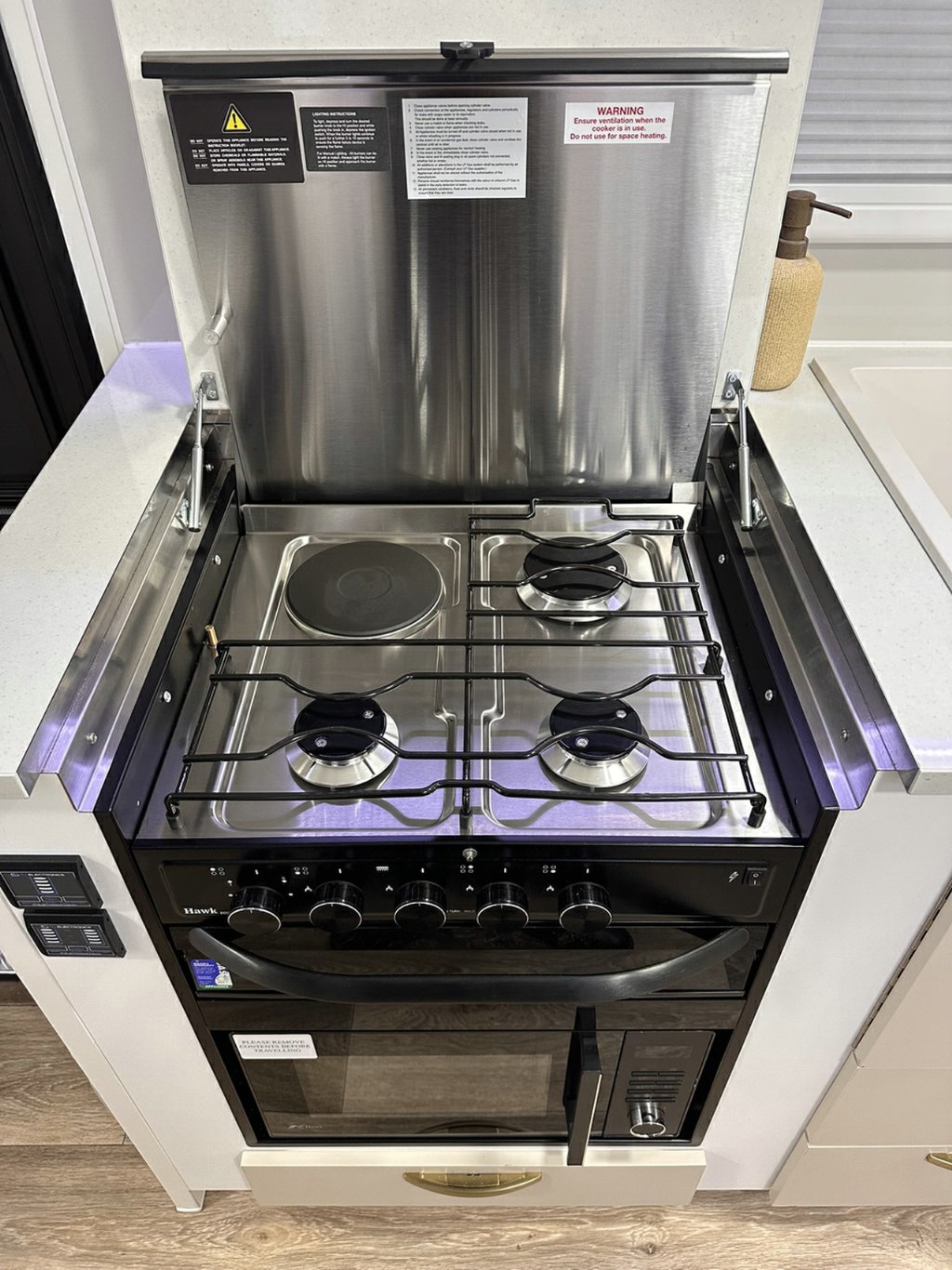 NEW 2026 SUPREME CLASSIC TOURER CARAVAN 2 AXLE