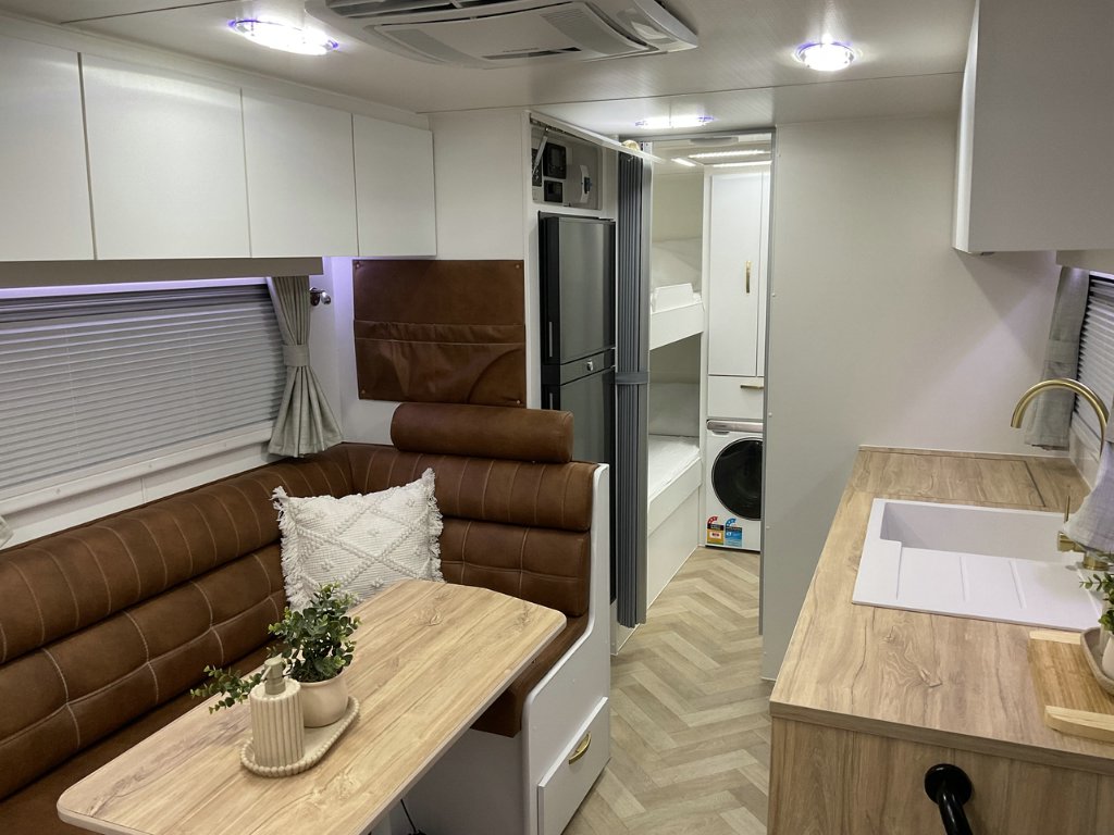 NEW 2026 LEADER CARAVANS XPEDITION CARAVAN 2 AXLE