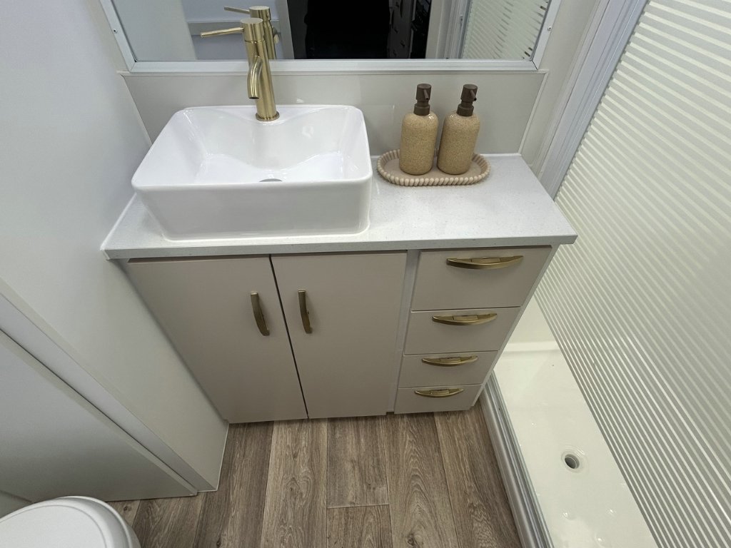 NEW 2026 SUPREME CLASSIC TOURER CARAVAN 2 AXLE