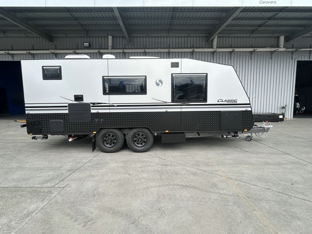 NEW 2026 SUPREME CLASSIC TOURER CARAVAN 2 AXLE