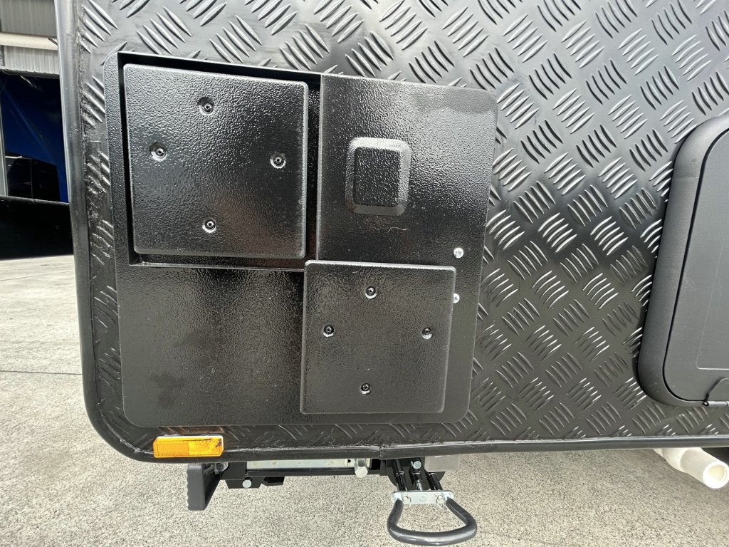 NEW 2026 SUPREME CLASSIC TOURER CARAVAN 2 AXLE