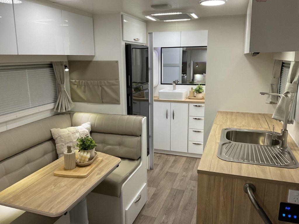 NEW 2026 SUPREME TERRITORY CARAVAN 1 AXLE