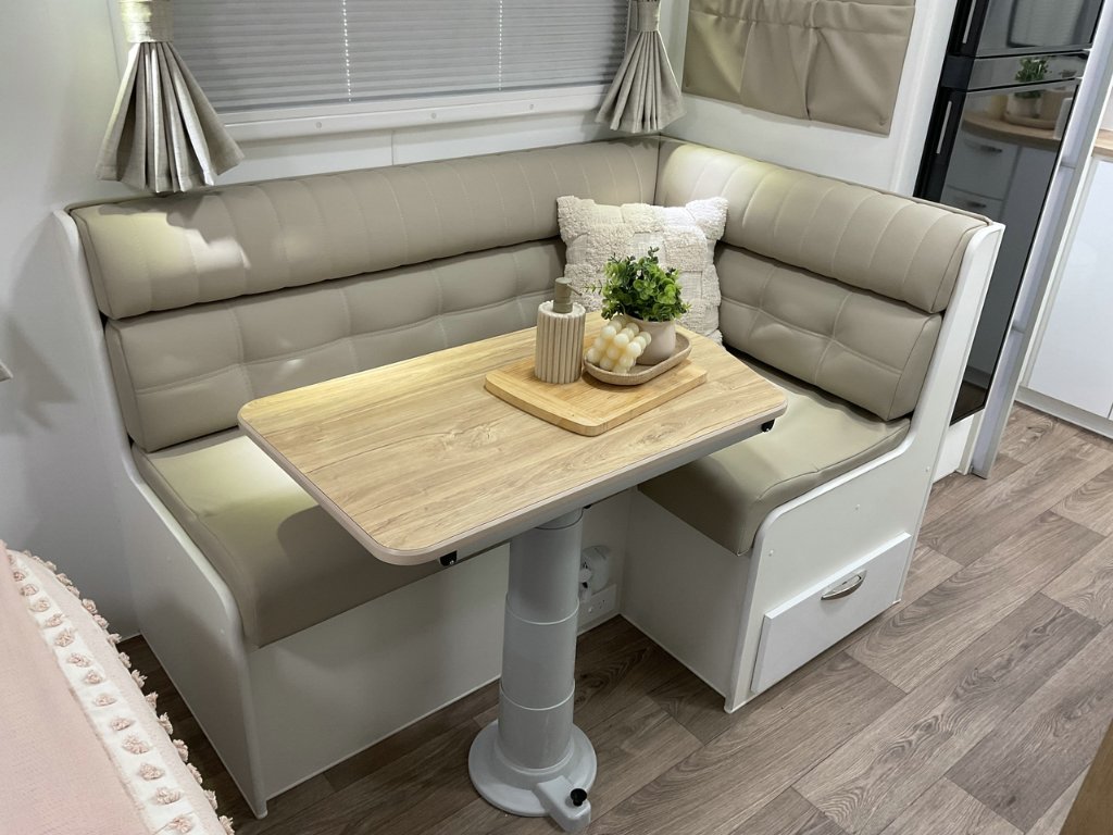 NEW 2026 SUPREME TERRITORY CARAVAN 1 AXLE