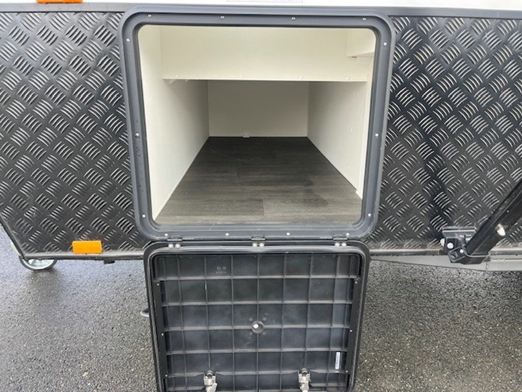 NEW 2025 LEADER CARAVANS GOLD LE CARAVAN 2 AXLE