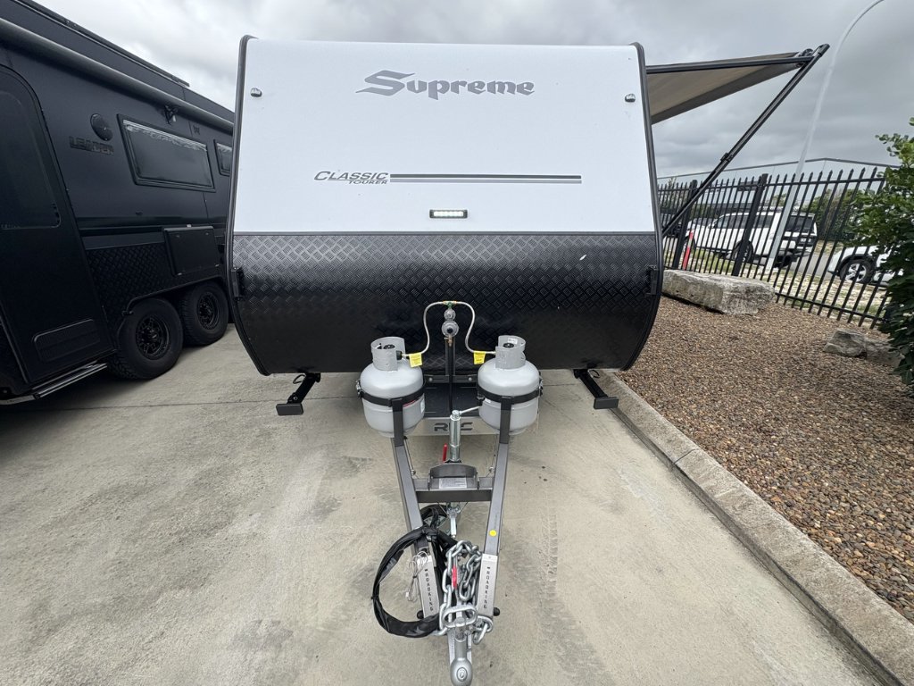 NEW 2026 SUPREME CLASSIC TOURER CARAVAN 1 AXLE