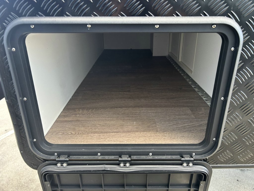 USED 2023 LEADER CARAVANS GOLD LE CARAVAN 2 AXLE