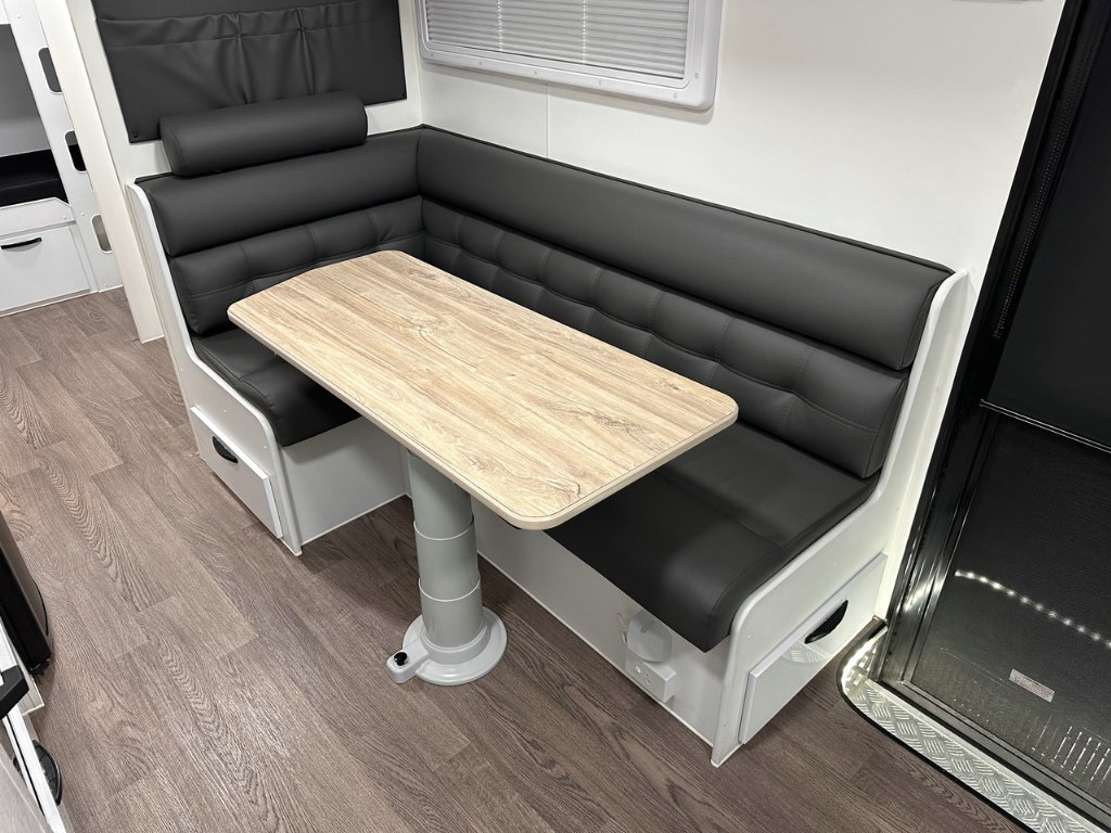 USED 2023 LEADER CARAVANS GOLD LE CARAVAN 2 AXLE